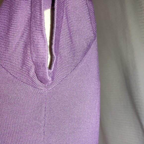 bebe | short sleeve knit top | Size Medium - Picture 8 of 16